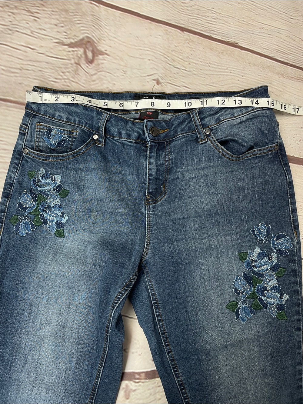EARL unique blue skinny ankle jeans with floral embroidery, size 12P - Picture 12 of 12